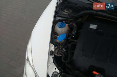 Лифтбек Skoda Octavia 2010 в 