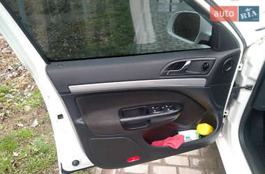 Лифтбек Skoda Octavia 2010 в 