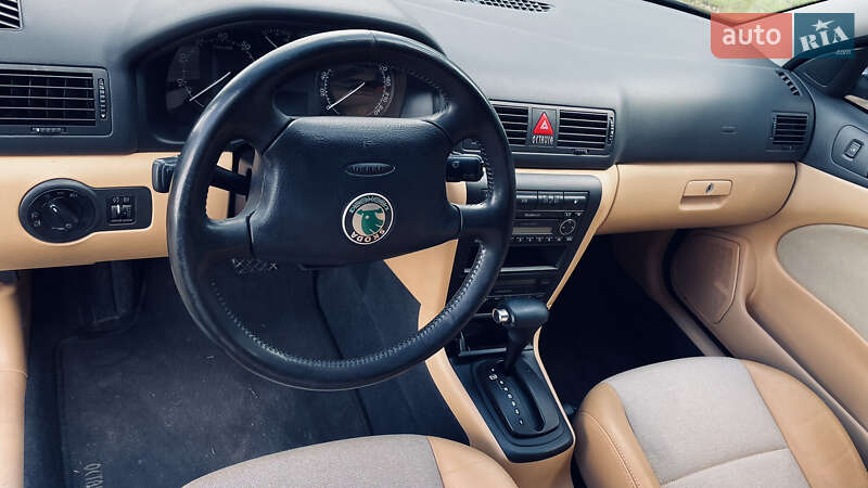 Универсал Skoda Octavia 2003 в Луцке