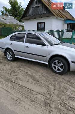 Ліфтбек Skoda Octavia 2001 в 