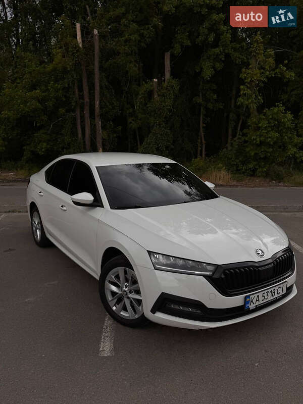 Лифтбек Skoda Octavia 2021 в Днепре