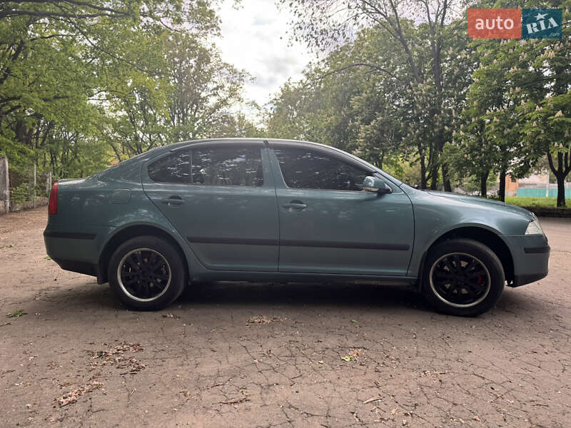 Лифтбек Skoda Octavia 2005 в Желтых Водах