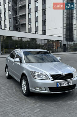 Лифтбек Skoda Octavia 2010 в 