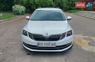 Універсал Skoda Octavia 2018 в Дніпрі