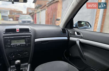 Лифтбек Skoda Octavia 2008 в 