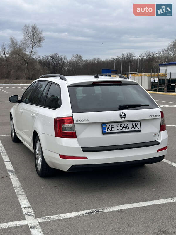 Универсал Skoda Octavia 2013 в Каменском