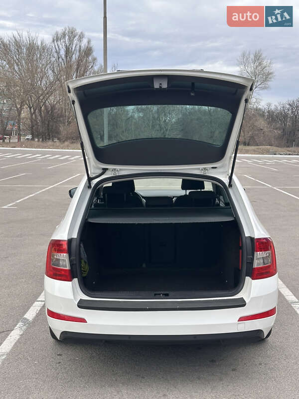 Универсал Skoda Octavia 2013 в Каменском