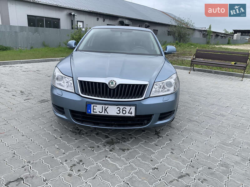 Ліфтбек Skoda Octavia 2009 в 