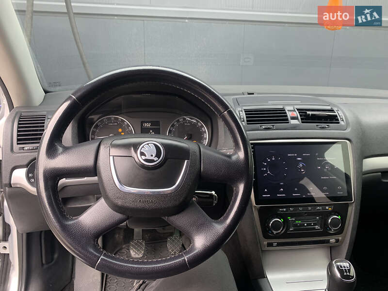 Лифтбек Skoda Octavia 2010 в Ужгороде