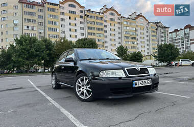 Лифтбек Skoda Octavia 2001 в 