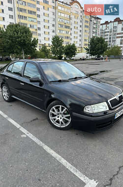 Лифтбек Skoda Octavia 2001 в 