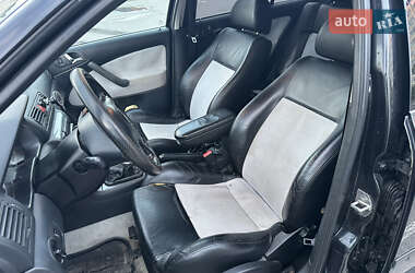 Лифтбек Skoda Octavia 2001 в 