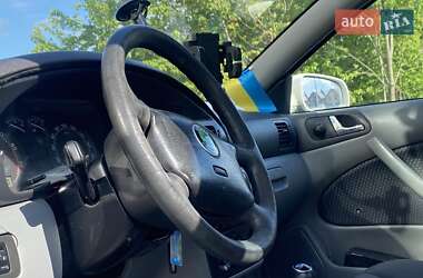Лифтбек Skoda Octavia 2002 в 