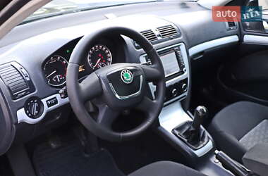 Универсал Skoda Octavia 2010 в 