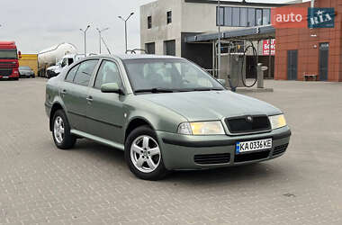 Лифтбек Skoda Octavia 2002 в Киеве