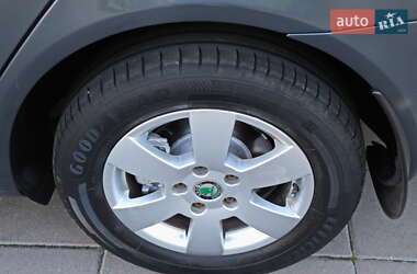 Универсал Skoda Octavia 2011 в 