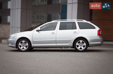Універсал Skoda Octavia 2011 в 