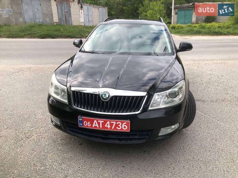 Универсал Skoda Octavia 2013 в Звягеле