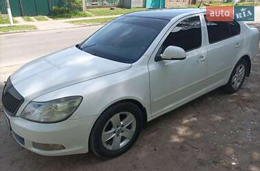 Лифтбек Skoda Octavia 2010 в Ромнах