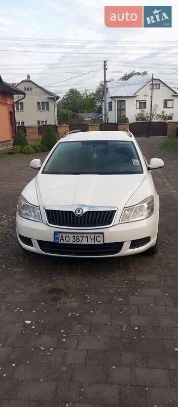 Универсал Skoda Octavia 2011 в Ужгороде фото 9 Универсал Skoda Octavia 2011 в Ужгороде