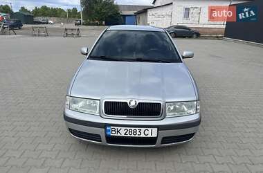 Ліфтбек Skoda Octavia 2001 в Сарнах