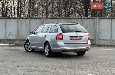 Универсал Skoda Octavia 2012 в 