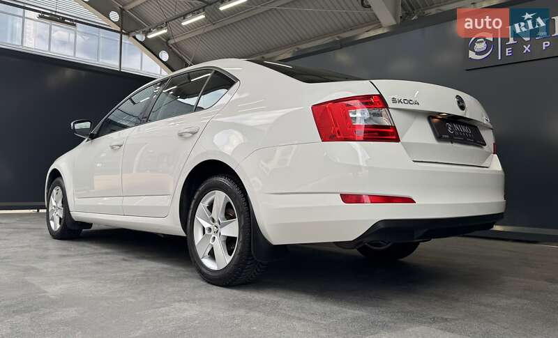 Лифтбек Skoda Octavia 2016 в Киеве