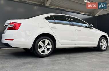 Лифтбек Skoda Octavia 2016 в 
