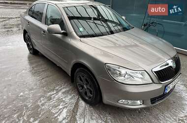 Лифтбек Skoda Octavia 2010 в 