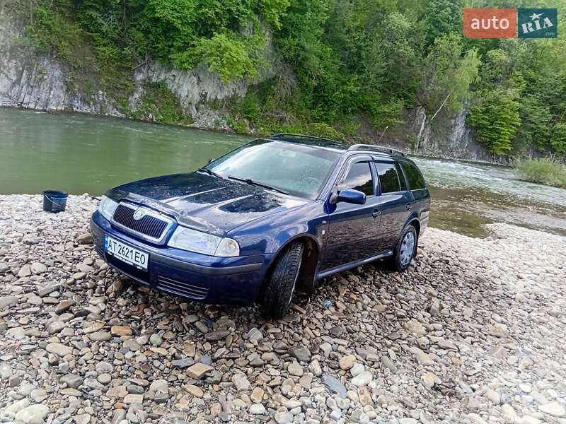 Універсал Skoda Octavia 2002 в Надвірній