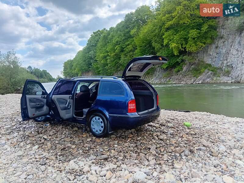 Універсал Skoda Octavia 2002 в Надвірній