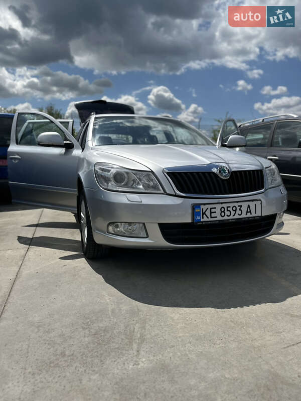 Універсал Skoda Octavia 2011 в 