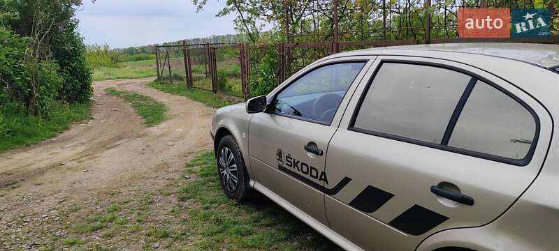 Лифтбек Skoda Octavia 2004 в Виннице