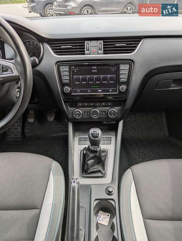 Універсал Skoda Octavia 2016 в Самборі