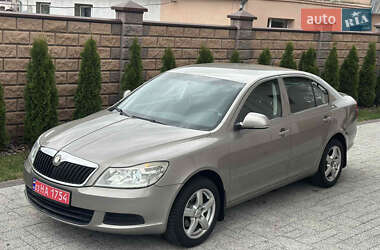Ліфтбек Skoda Octavia 2009 в Києві