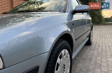 Универсал Skoda Octavia 2003 в 