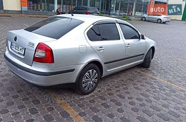 Лифтбек Skoda Octavia 2005 в 