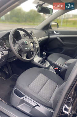 Универсал Skoda Octavia 2012 в 