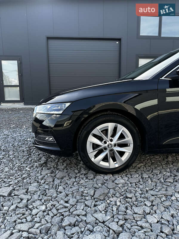 Универсал Skoda Octavia 2021 в Львове