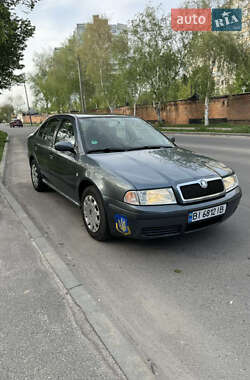 Лифтбек Skoda Octavia 2004 в Полтаве