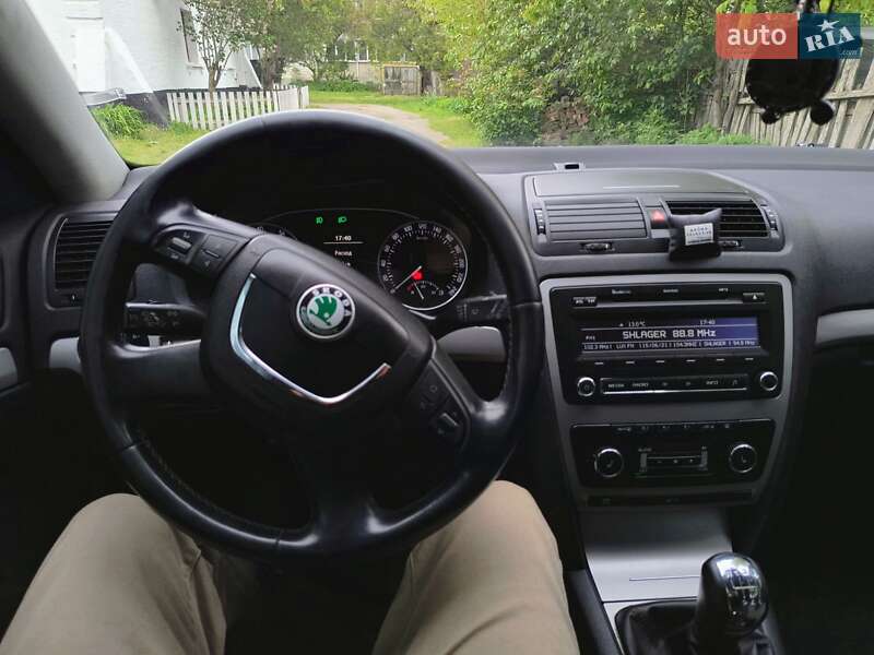 Универсал Skoda Octavia 2010 в Сквире