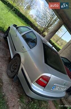 Лифтбек Skoda Octavia 1997 в 