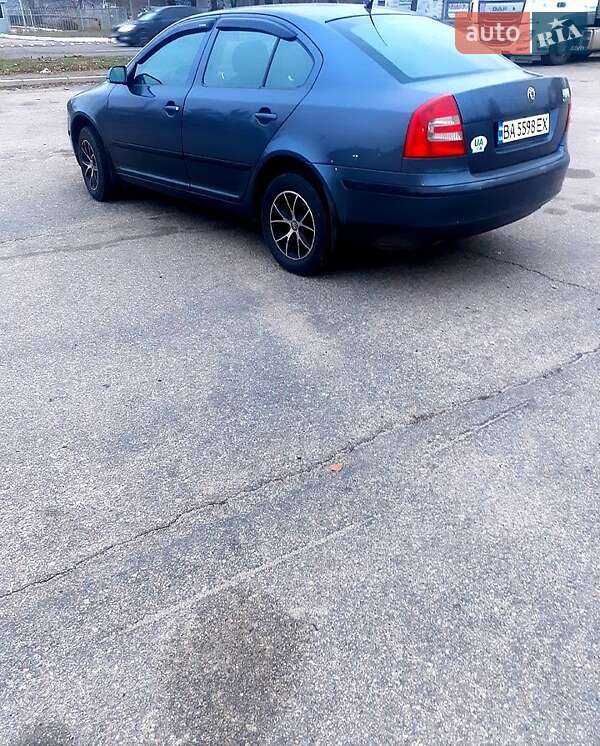 Лифтбек Skoda Octavia 2006 в Кропивницком