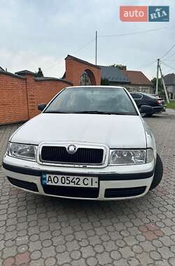 Лифтбек Skoda Octavia 2001 в Ужгороде
