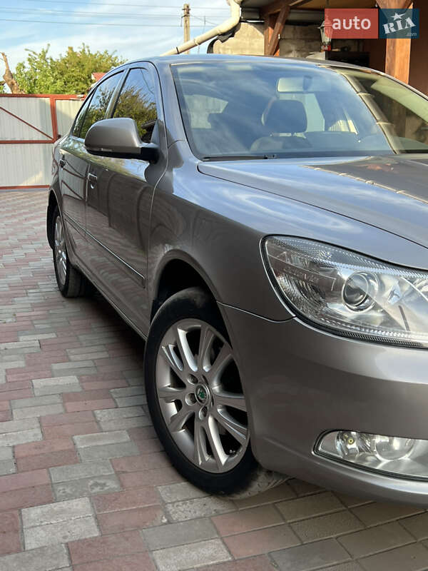 Лифтбек Skoda Octavia 2012 в 