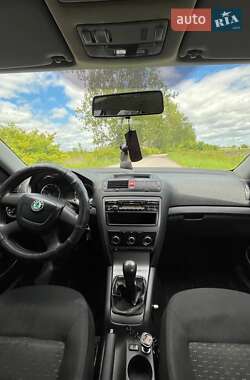 Универсал Skoda Octavia 2010 в 