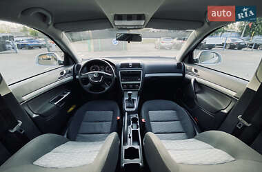 Ліфтбек Skoda Octavia 2012 в 