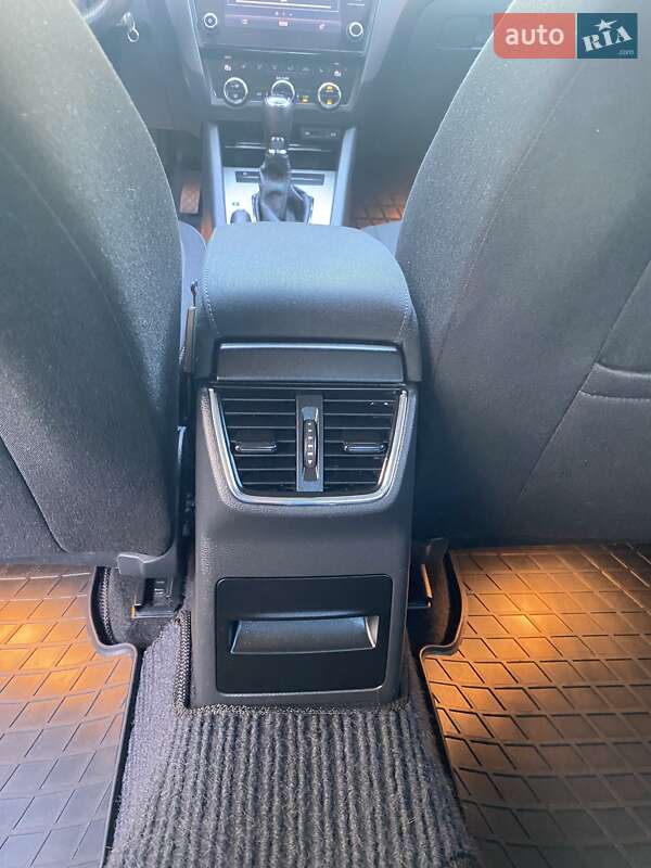Лифтбек Skoda Octavia 2017 в Днепре