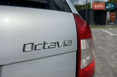 Універсал Skoda Octavia 2012 в 