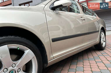 Лифтбек Skoda Octavia 2005 в 